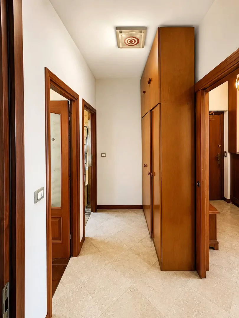 Habitación para estudiantes en  con área de estudio y facilidades compartidas