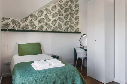 Quarto privado em R. Dom Jorge de Lencastre 21, 3800-250 Aveiro, Portugal, imagem 1 de 17