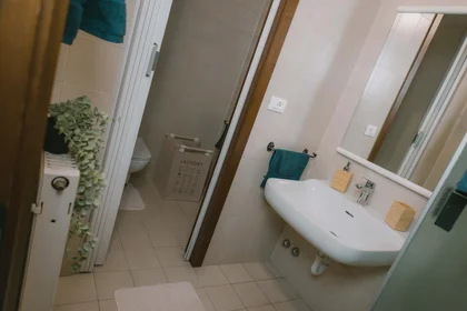 Chambre privée à Via Albere, 21, 37138 Verona VR, Italy, image 2 de 18
