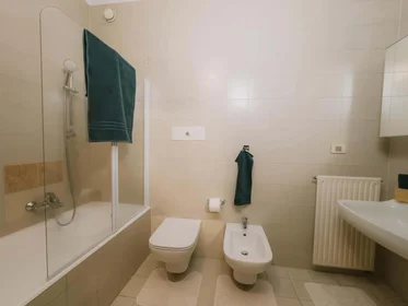 Chambre privée à Via Albere, 21, 37138 Verona VR, Italy, image 10 de 17