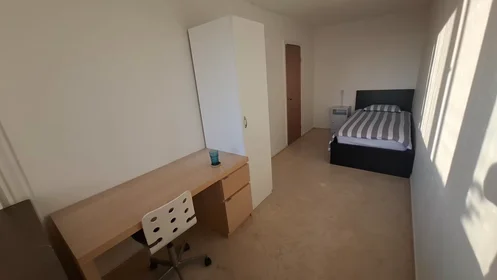 Quarto privado em Mandolingatan, Frölunda, imagem 1 de 5