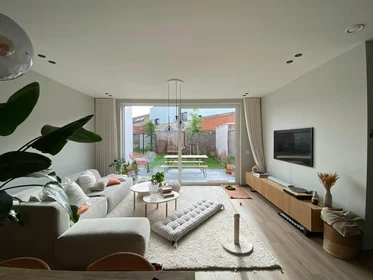 Logement entier à Verkortingstraat, Sint-Amandsberg, image 4 de 8