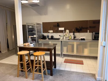 Entire apartment at Diamond Street, Glen Park, image 6 of 9