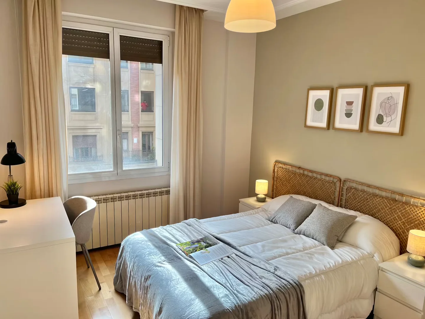 Zimmer in Studentenwohnung in  zu vermieten, voll möbliert