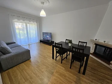 Özel oda konumu Estrada Nossa Senhora do Amparo, Leiria, 4 10 görüntüsü