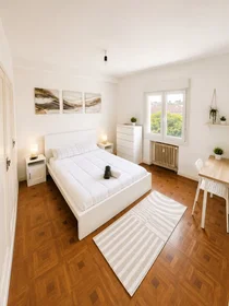 Stanza privata in Calle Abejeras, Iturrama, immagine 1 di 10