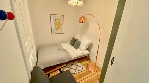 Private room at Detlev-Bremer-Straße, Sankt Pauli, image 3 of 10