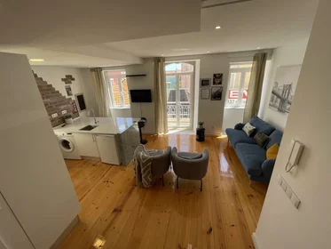 Apartamento inteiro em Rua de Arronches Junqueiro, numero 58, imagem 1 de 10