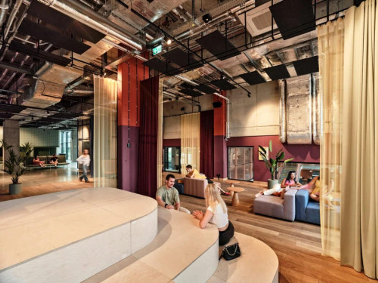 Zimmer in Studentenwohnung in  zu vermieten, voll möbliert