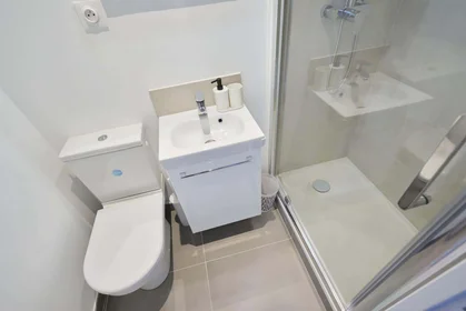 Private room at 271 Rue d'Estienne d'Orves, 92700 Colombes, France, image 6 of 39
