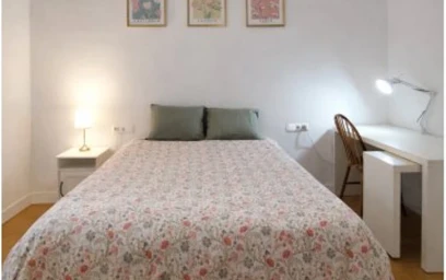 Private room at C. Malasaña, image 16 of 19