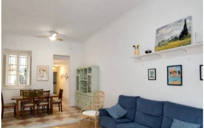 Private room at C. Malasaña, image 5 of 19