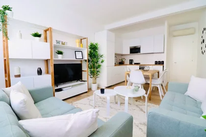 Private room at Rue de France, Baumettes, image 7 of 10