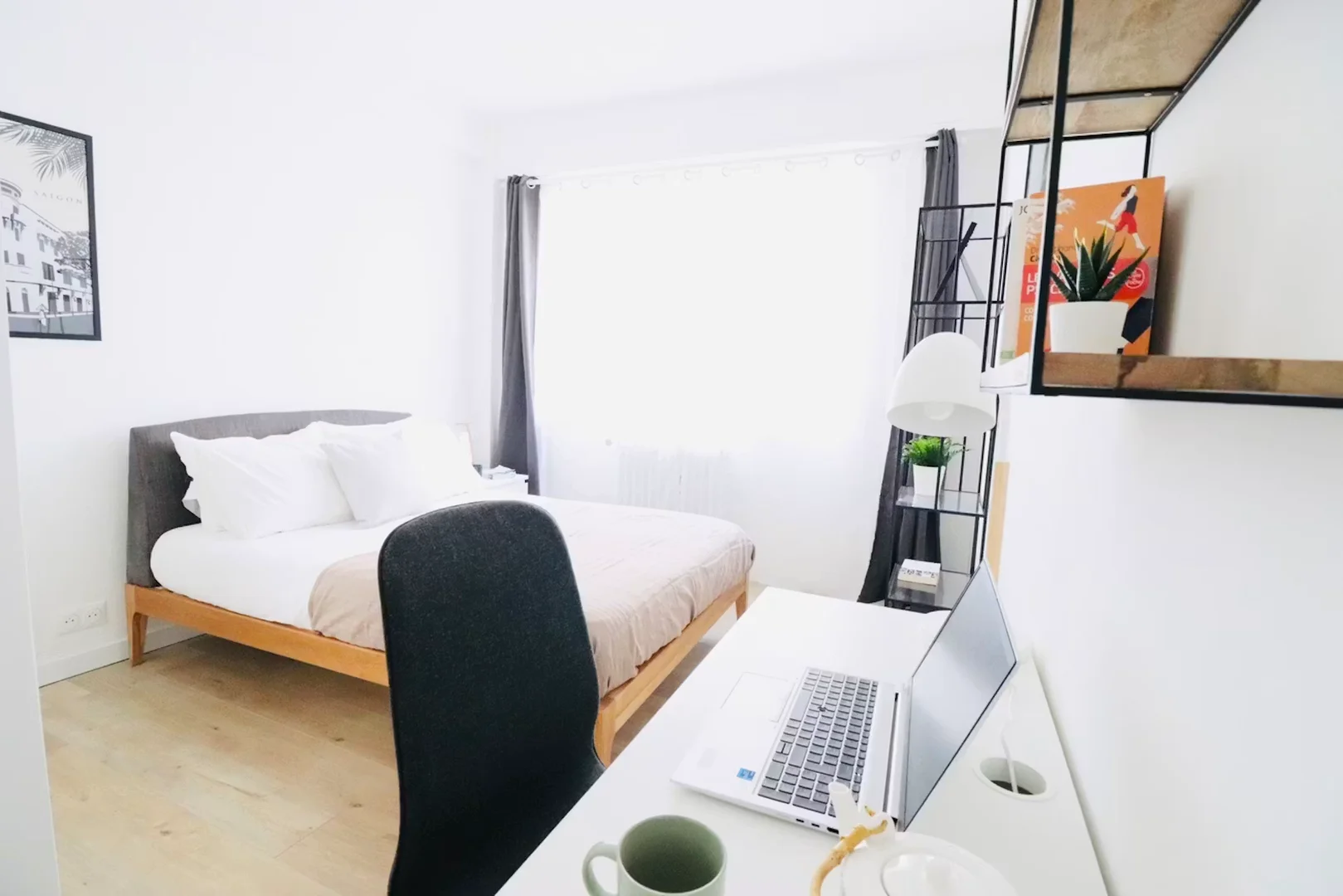 Room for rent in student apartment in , fully furnished