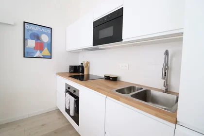 Chambre privée à Rue Barla, Le Port, image 7 de 10