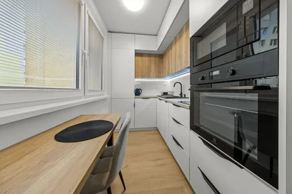 Logement entier à Saratovská 2408/19, image 1 de 7