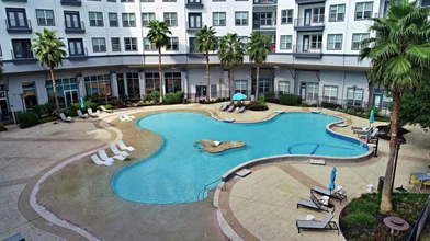 Alojamiento entero en residencia en 614 Holleman Dr E, College Station, TX 77840, United States, imagen 14 de 33