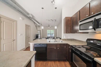 Alojamiento entero en residencia en 614 Holleman Dr E, College Station, TX 77840, United States, imagen 8 de 33