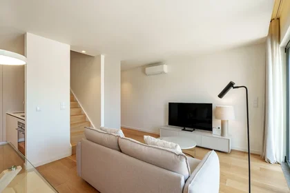 Logement entier à Praça dos Poveiros 118, image 3 de 24