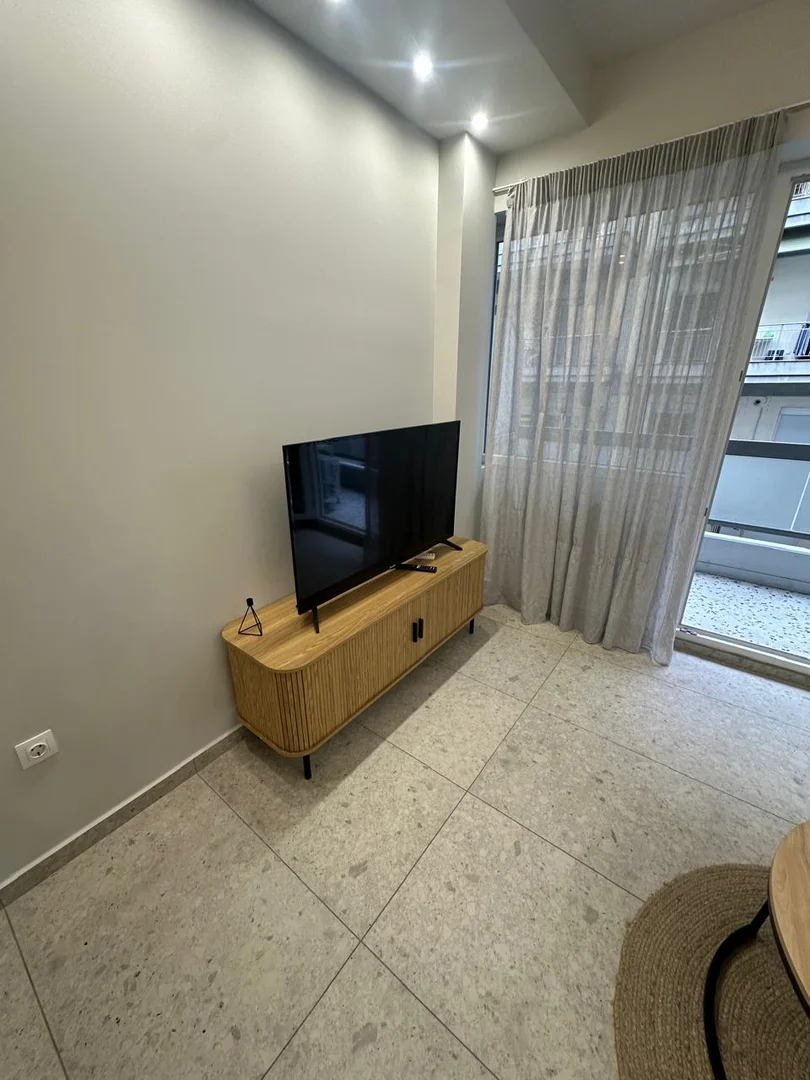  bölgesindeki öğrenciler için tam donanımlı stüdyo daire