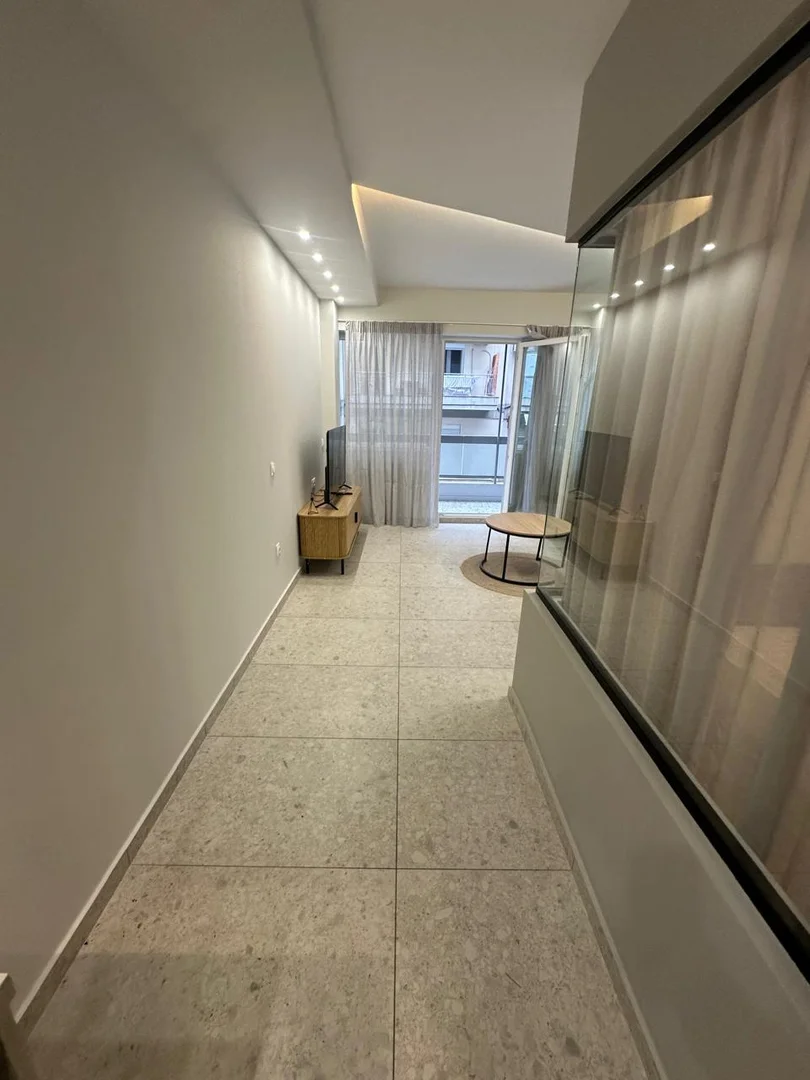  bölgesinde tam olanaklara sahip modern öğrenci stüdyosu