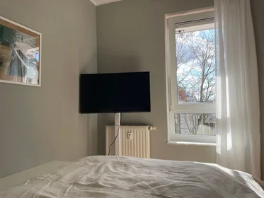 Gesamte Unterkunft in der Erbacher Straße, bild 10 von 22