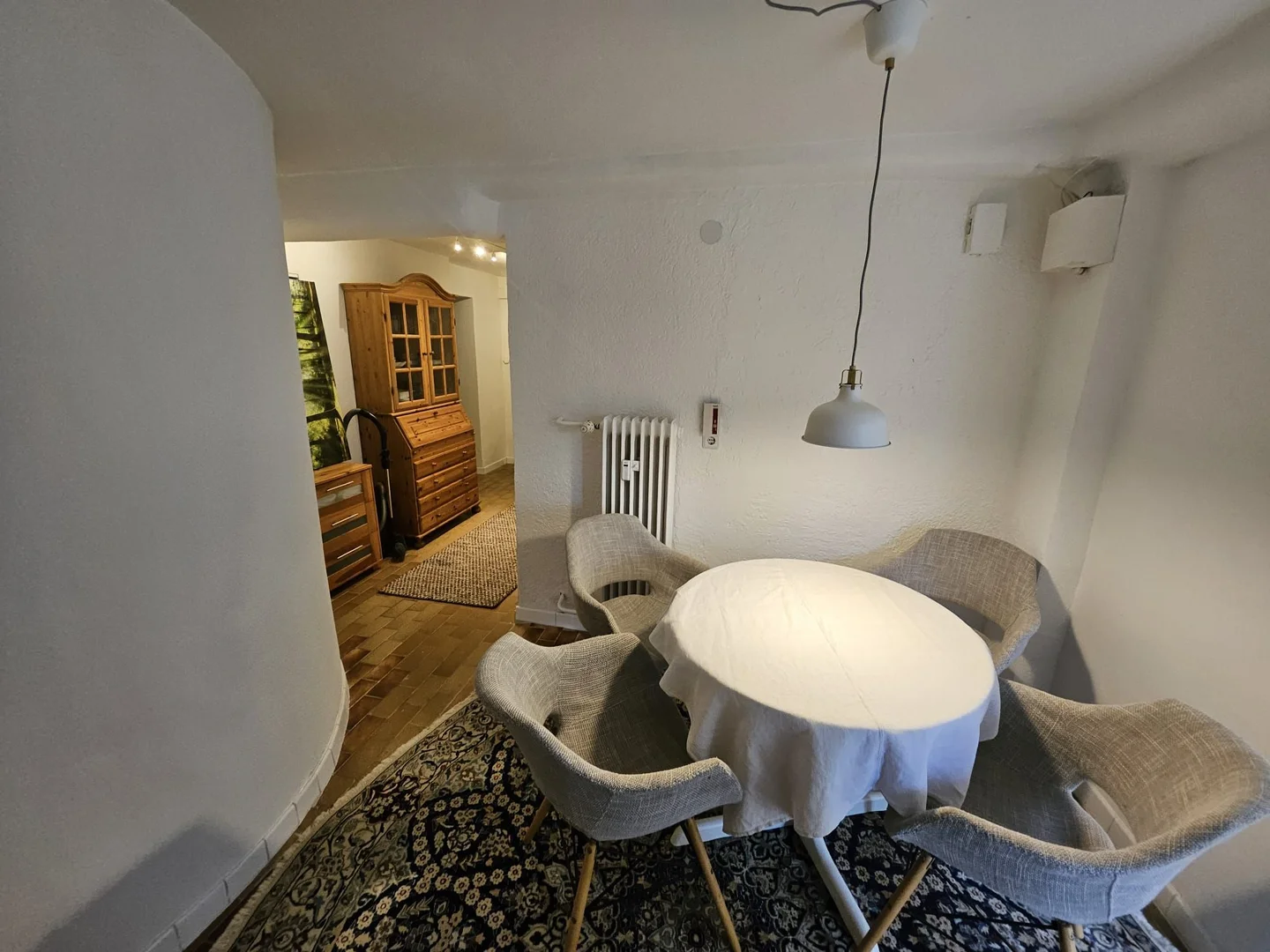 Budget-friendly student room close to campus in 