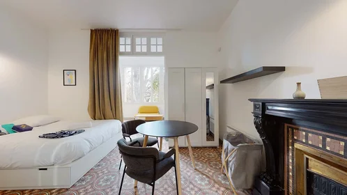 Entire apartment at 1 Rue de la Clinique, 13004 Marseille, France, image 1 of 10