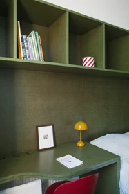 Private room at Saint-Gilles, Saint-Gilles, image 27 of 51