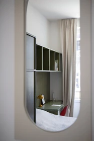 Private room at Saint-Gilles, Saint-Gilles, image 30 of 51