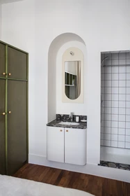 Private room at Saint-Gilles, Saint-Gilles, image 31 of 51