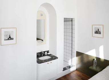 Private room at Saint-Gilles, Saint-Gilles, image 34 of 51