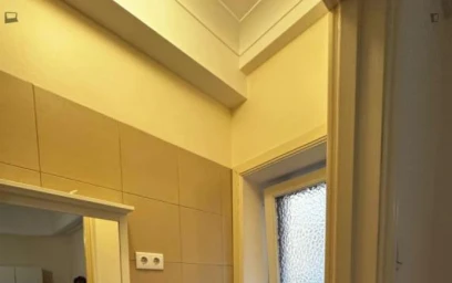 Quarto privado em R. de Sá da Bandeira, imagem 6 de 16