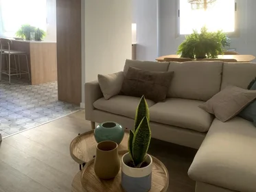 Dairenin tamamı konumu Carrer d'Enmig, 7 10 görüntüsü