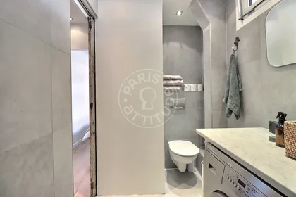 Entire apartment at Rue du Point du Jour, image 14 of 19