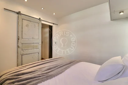 Entire apartment at Rue du Point du Jour, image 10 of 19