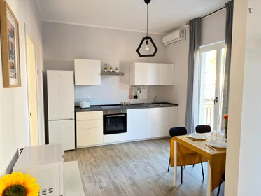 Privatzimmer in der Via Tirino, bild 6 von 11