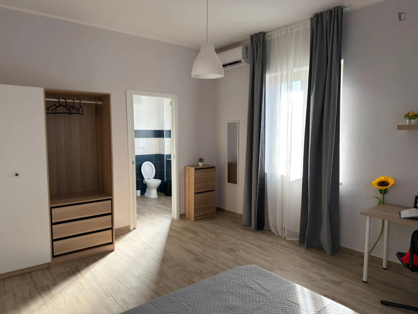 Budget-friendly student room close to campus in