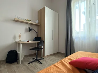 Quarto privado em Via Tirino, imagem 3 de 10