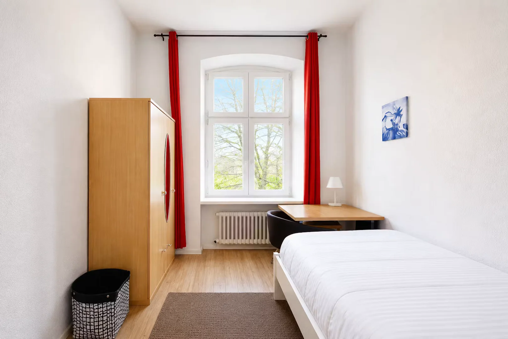 Habitación estudiantil económica con ubicación conveniente en 