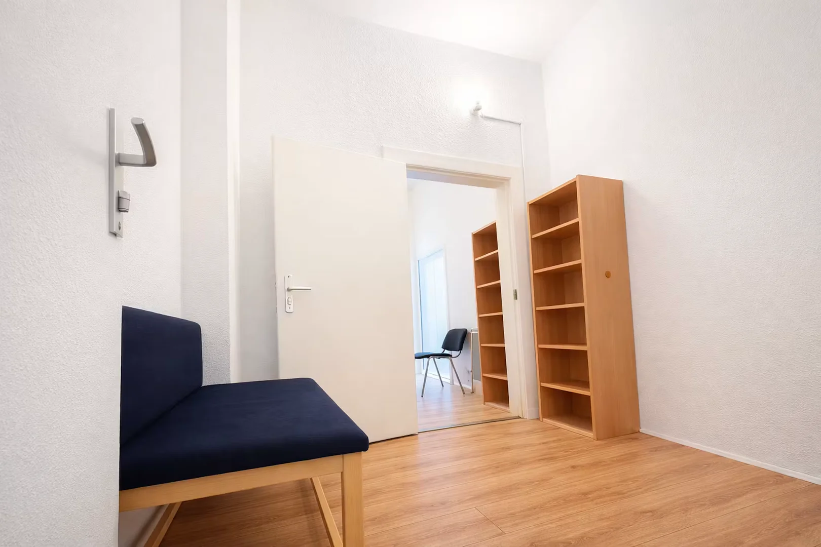 Habitación estudiantil económica cerca del campus en 