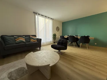 Privatzimmer in der Évry-courcouronnes, 91000, bild 1 von 10
