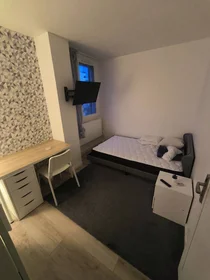 Private room at Évry-courcouronnes, 91000, image 2 of 13