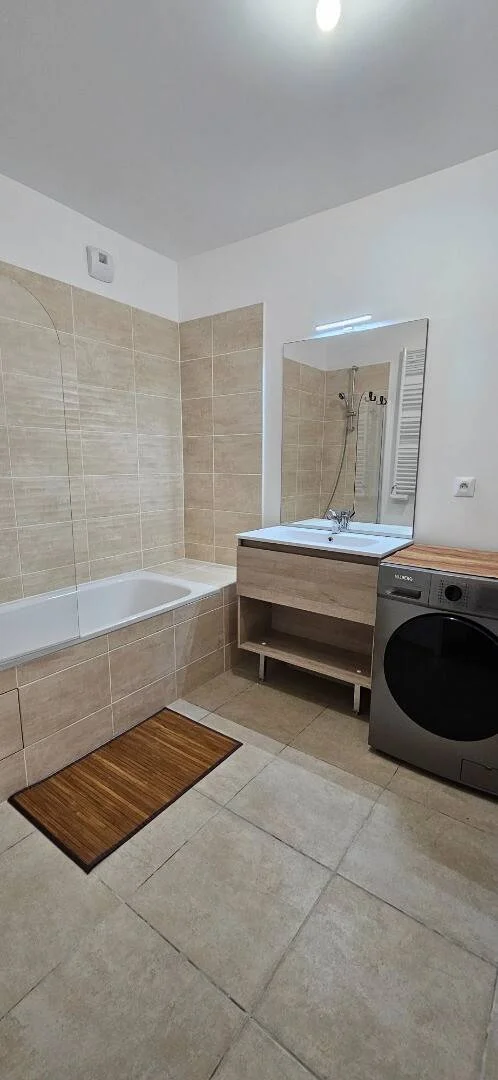 Habitación acogedora para estudiantes disponible en 