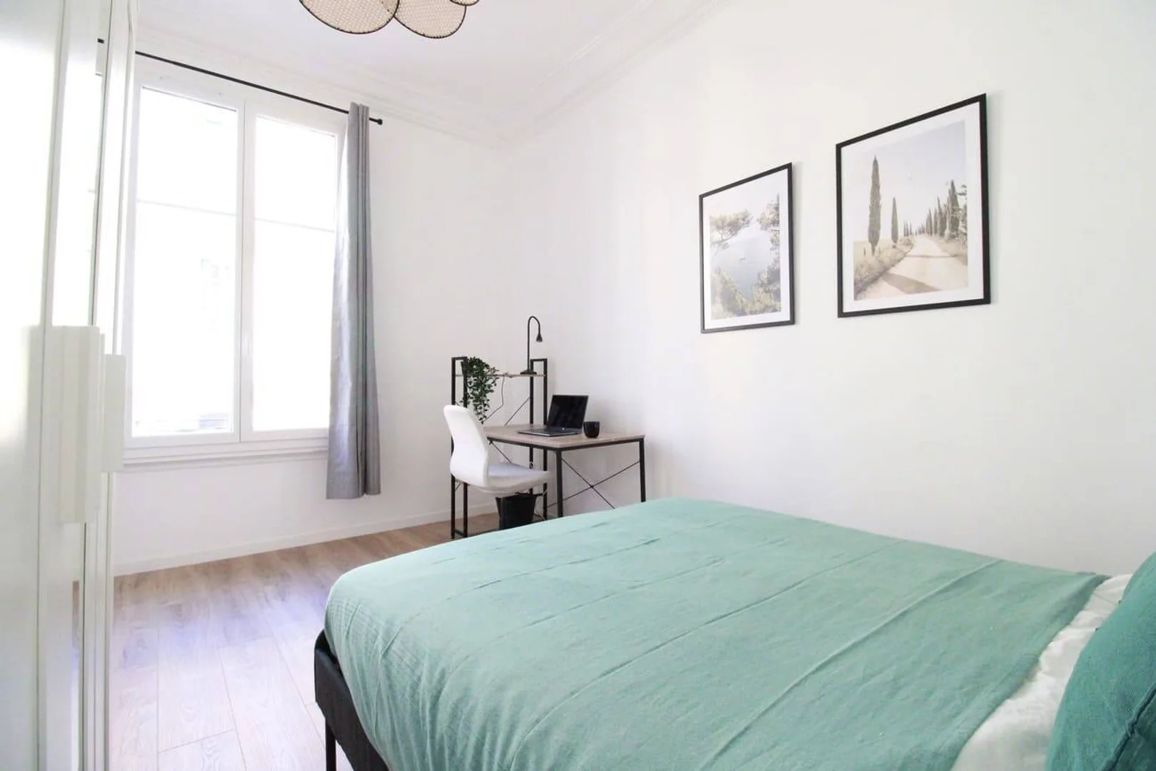 Room for rent in student apartment in , fully furnished