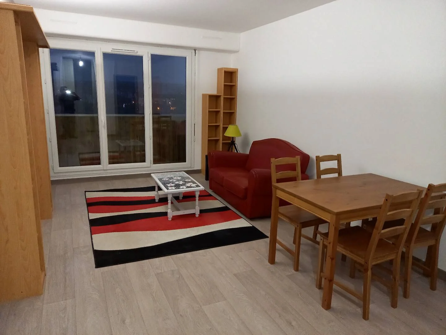 Bright and airy student room with easy university access in 