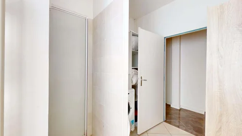 Habitación privada en 9 Rue de l'Intendant le Nain, 86000 Poitiers, France, imagen 15 de 17