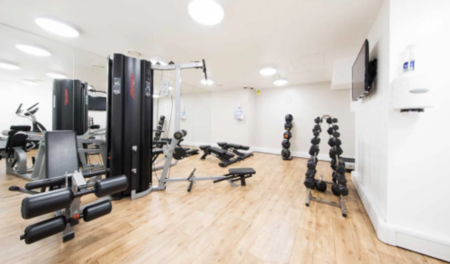 Student-friendly room in  with modern amenities