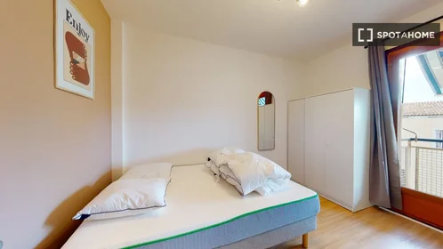 Private room at boulevard Camille Flammarion, image 19 of 19