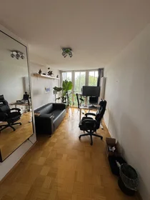 Całe miejsce Isartalstraße 14, obraz 11 14